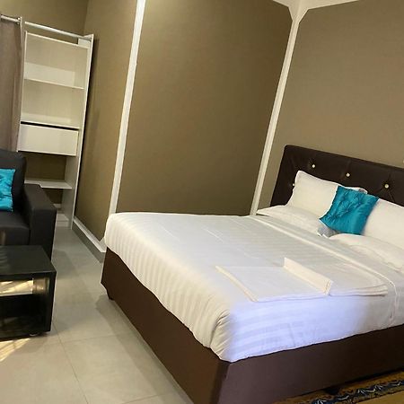 Colibri Inn Hotel Kolwezi エクステリア 写真