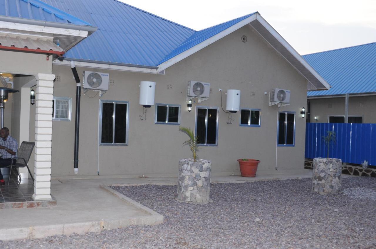 Colibri Inn Hotel Kolwezi エクステリア 写真